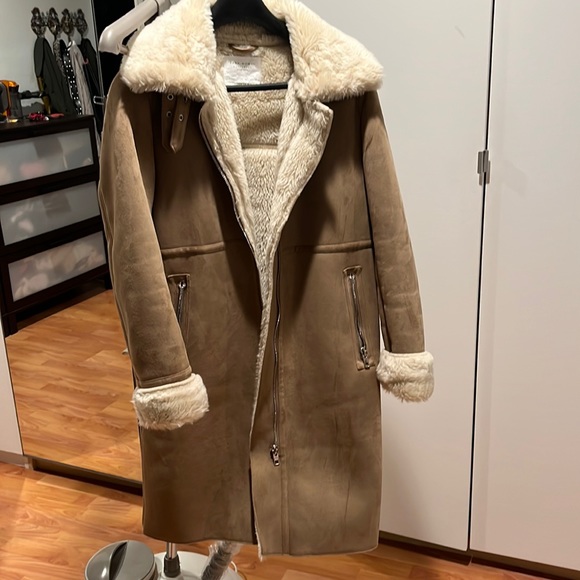 Faux lamb skin long coat - Picture 6 of 6